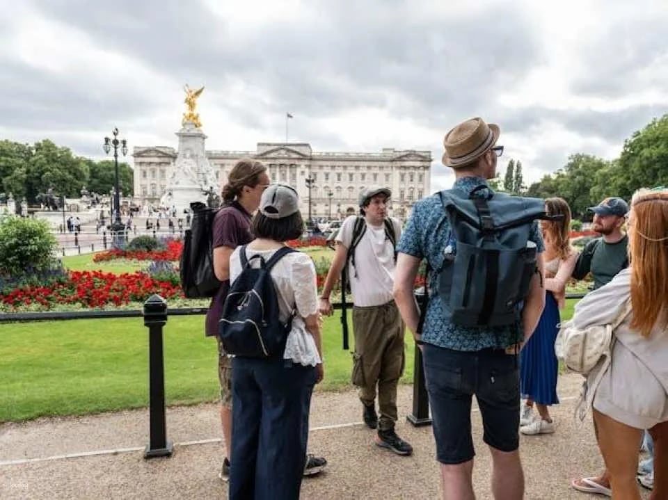 Buckingham Palace and Westminster Highlights Walking Tour