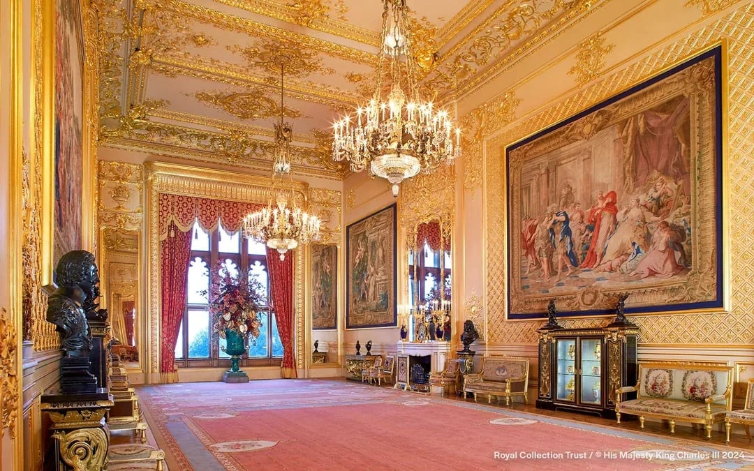 Buckingham Palace & Windsor Castle Full-Day Tour Image 10