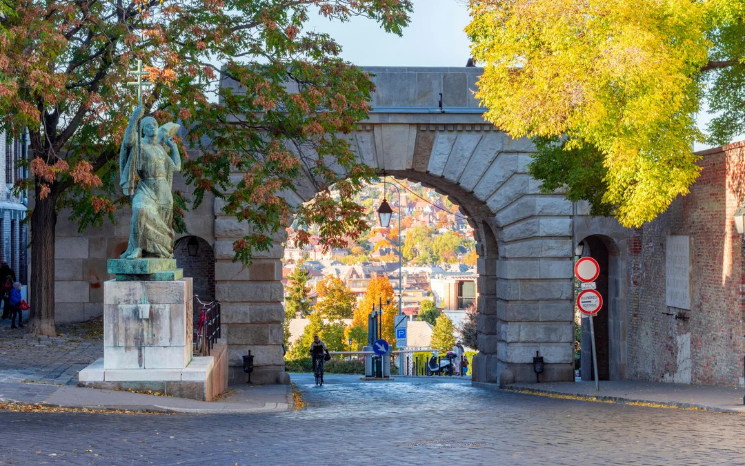 Buda Italian Guided Walking Tour Image 5