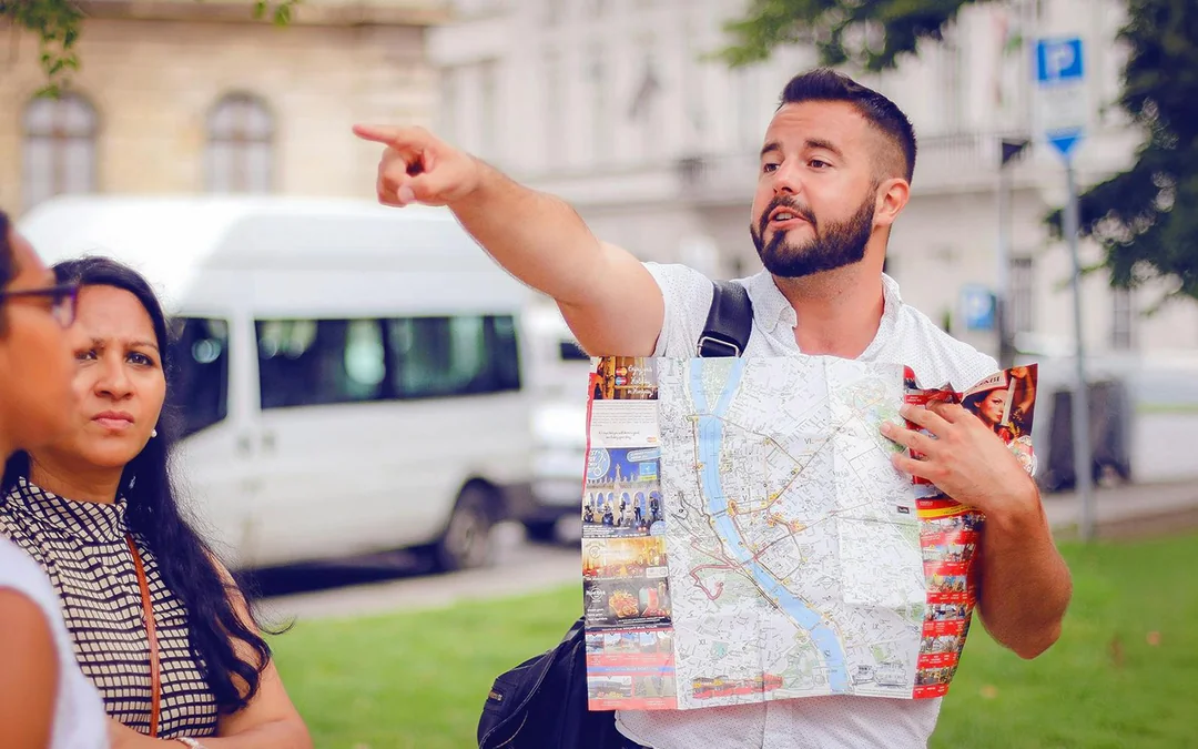 Budapest: 3-Hour Grand City Tour and Castle Walk Image 2