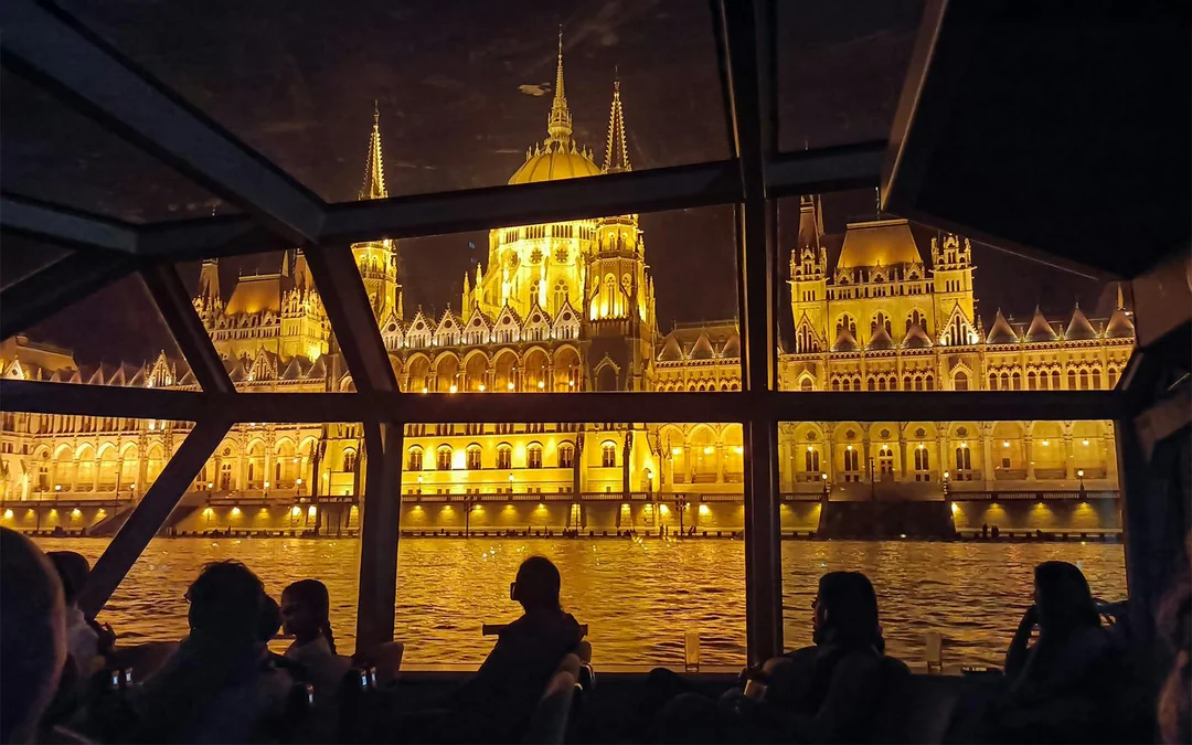 Budapest Danube River Dinner Cruise Image 5