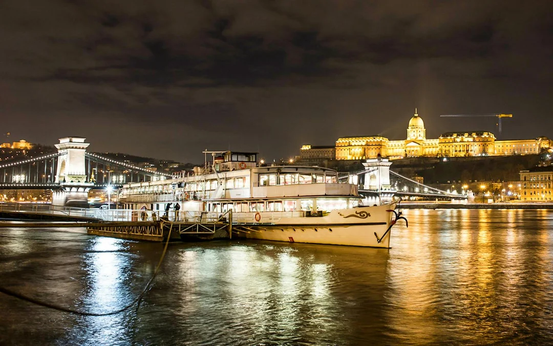 Budapest Danube River Evening Cruise with Live Music Image 1