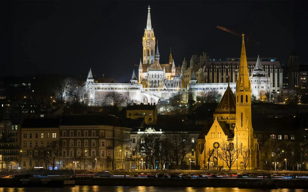 Budapest Danube River Evening Cruise with Live Music Image 4