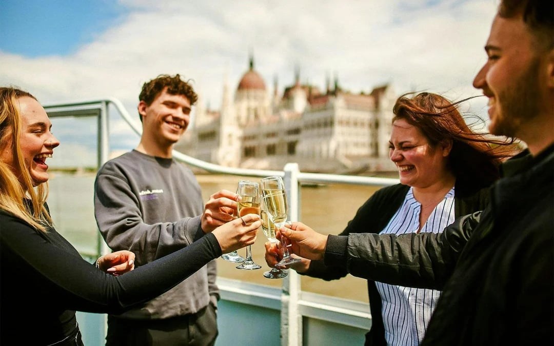 Budapest Danube River Evening Sightseeing Cruise with Optional Drinks Image 2