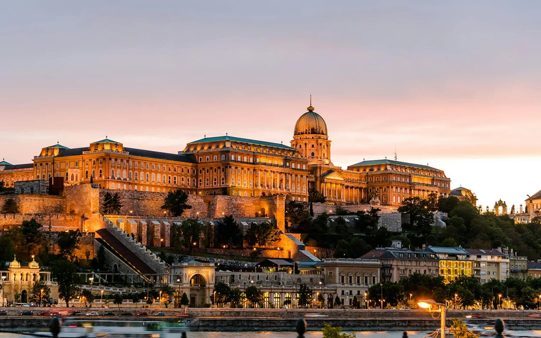 Budapest Danube River Night Lotus Cruise with Unlimited Aperol & Prosecco Image 3