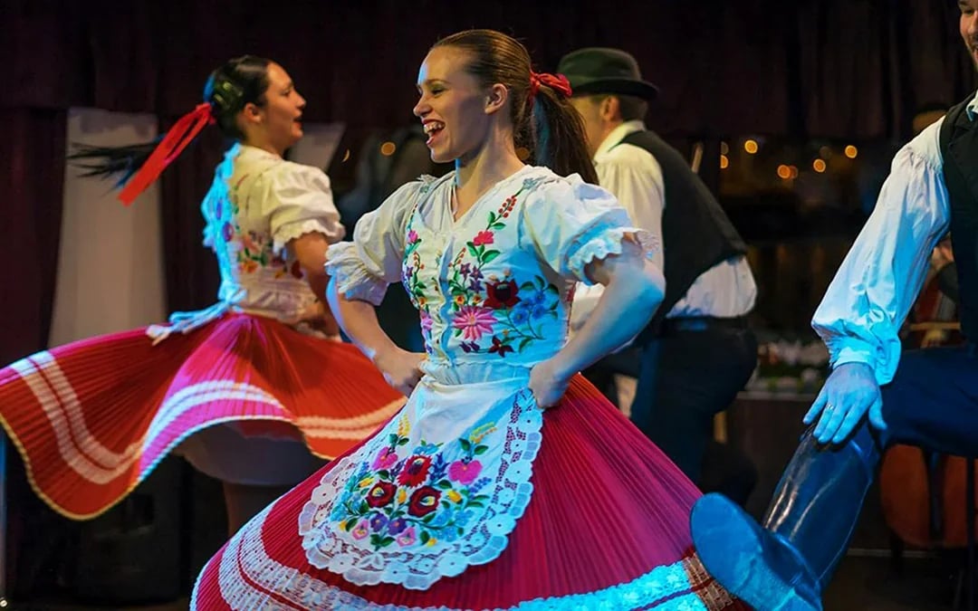 Budapest Dinner Cruise with Folklore Show Image 1