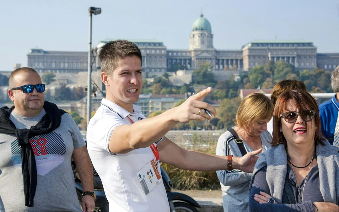 Budapest: Guided Walking Tour of Pest Image 2