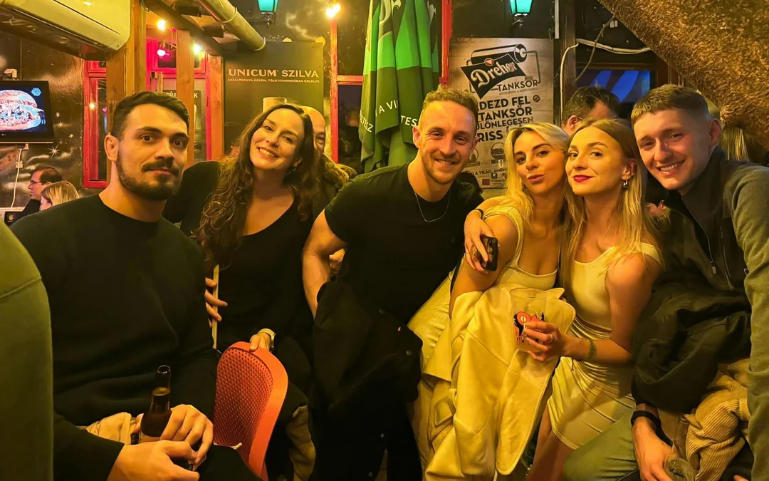 Budapest Pub Crawl & Ruin Bar Tour – Free Shots & VIP Entry Image 2