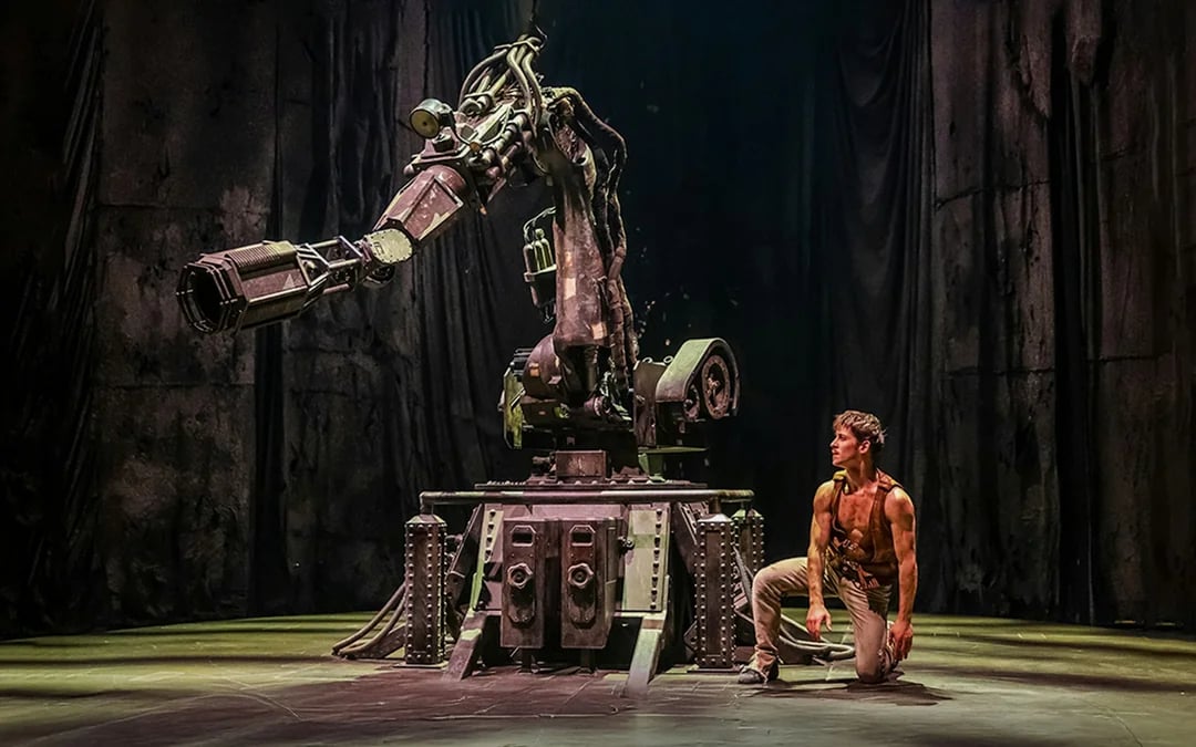 Budapest: Recirquel Walk My World Immersive Show Tickets Image 3