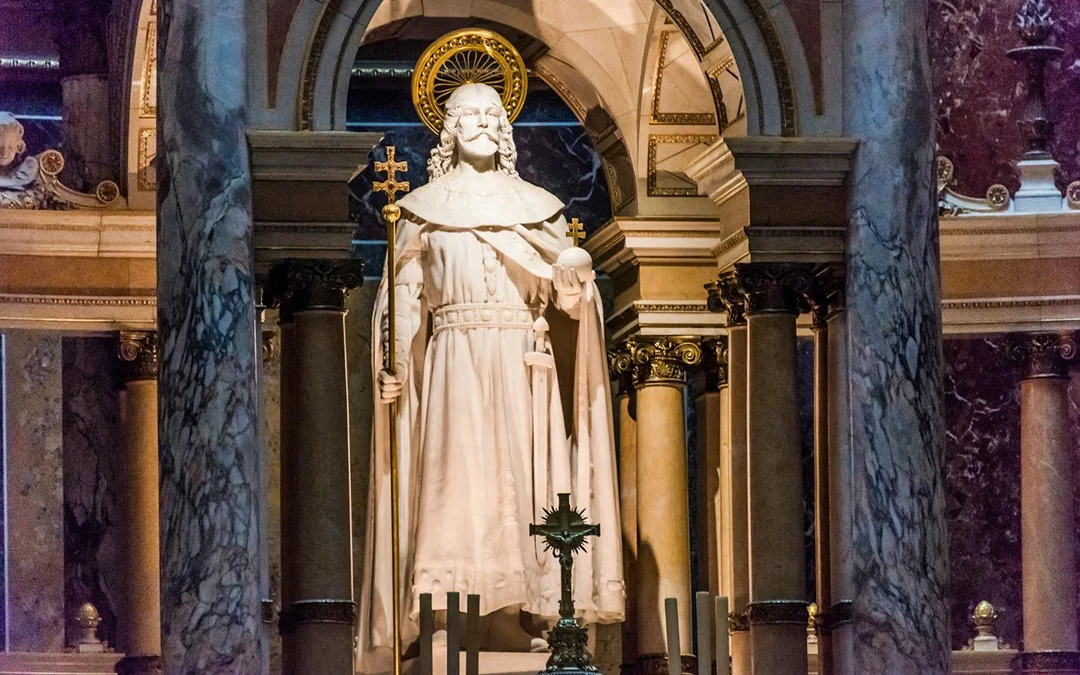 Budapest St. Stephen’s Basilica Guided Tour Image 4