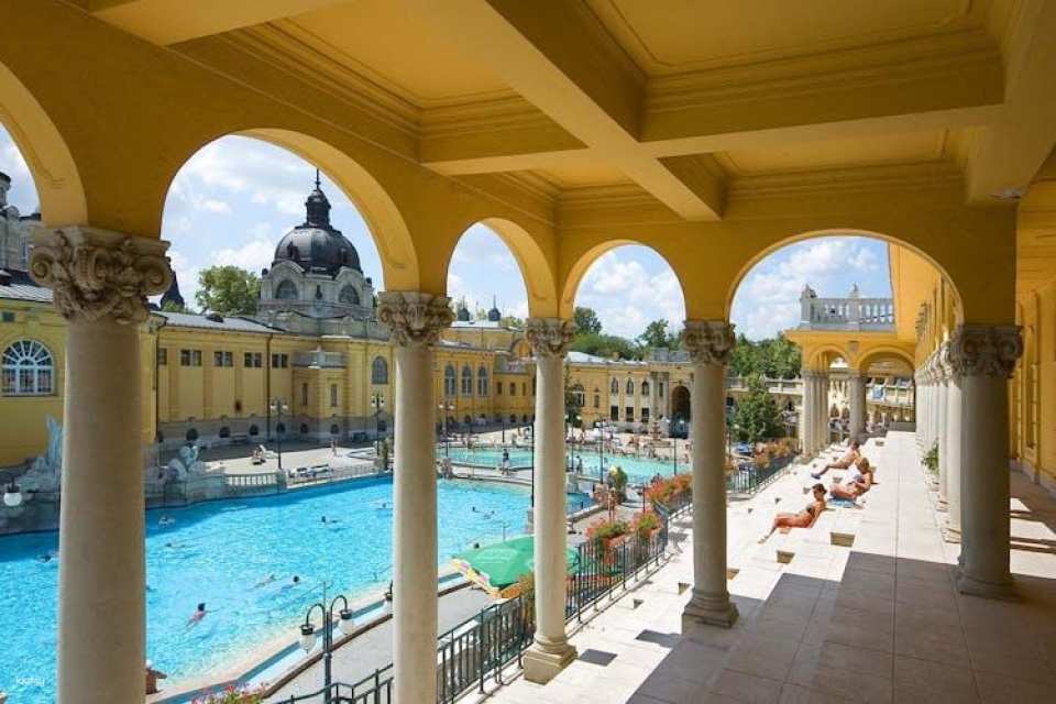 Budapest Széchenyi Thermal Bath entrance ticket