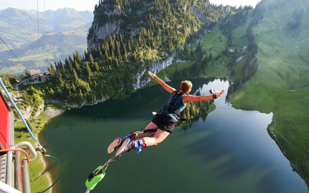 Bungy Jump Stockhorn with Gondola Ticket Image 3