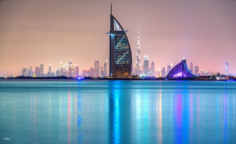 Burj Khalifa Atmosphere Restaurant dining and Dubai by night