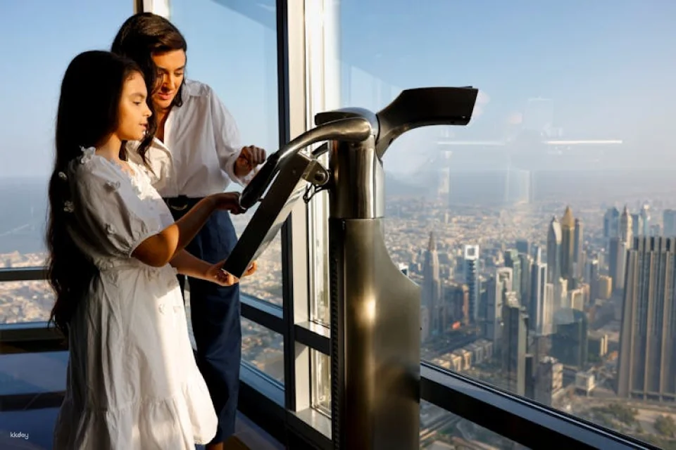 Burj Khalifa levels 124 and 125 tickets with souvenir