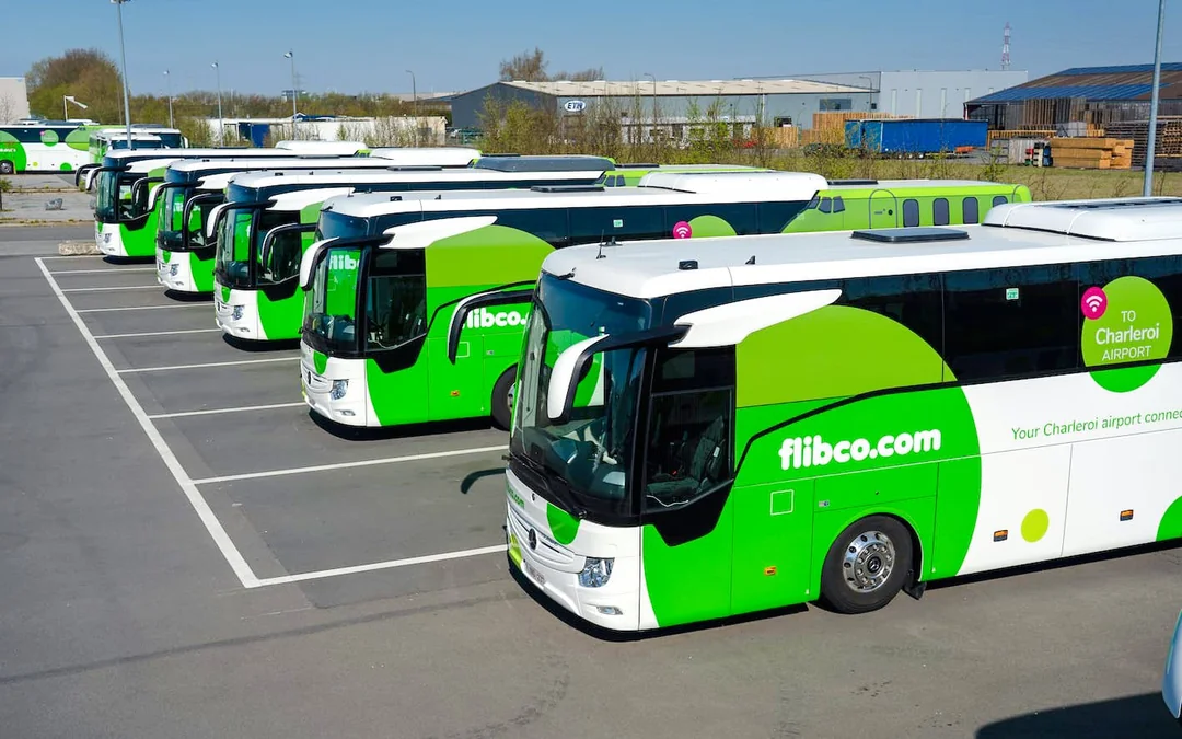 Bus Transfer: Flibco Transfers Between London Stansted Airport & London City Image 2