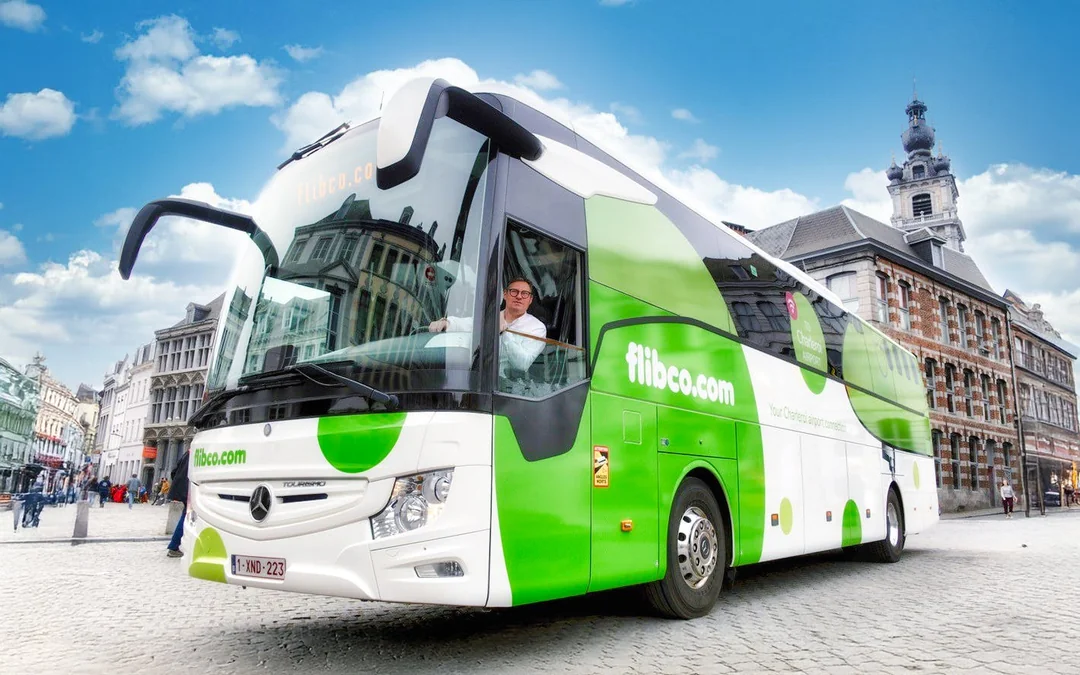 Bus Transfer: Flibco Transfers Between London Stansted Airport & London City Image 4