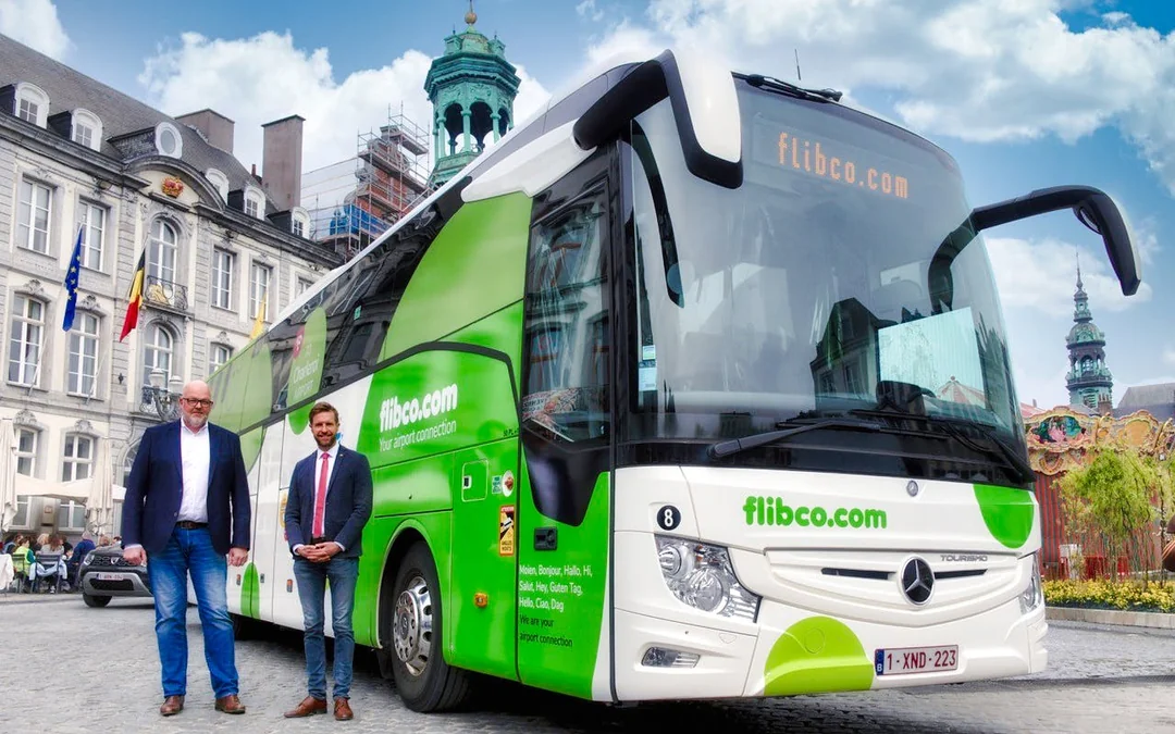 Bus Transfer: Flibco Transfers Between London Stansted Airport & London City Image 5