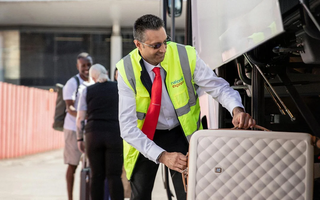 Bus Transfers: Gatwick Airport to/from London Victoria Station Image 4