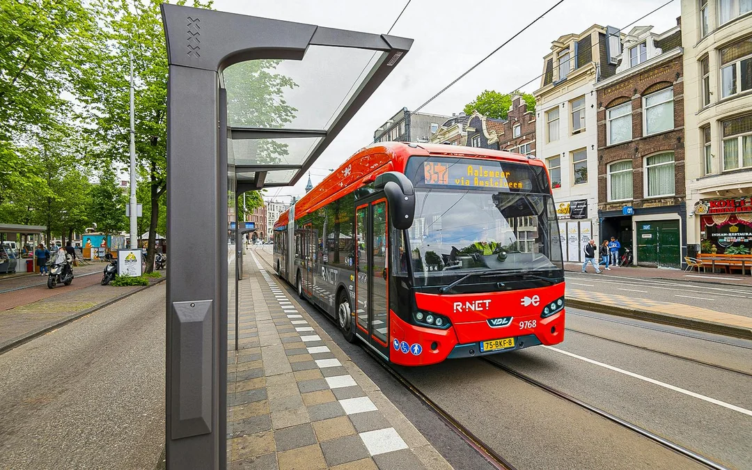 Bus Transfers: Schiphol Airport to/from City Center by Amsterdam Airport Express Image 3