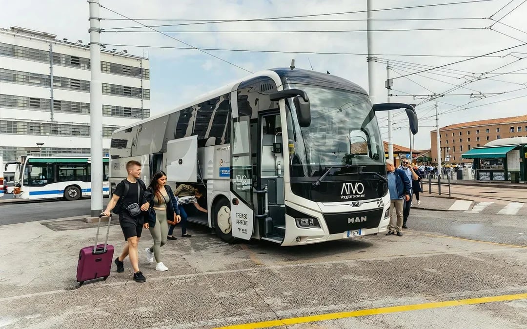 Bus Transfers: Venice Marco Polo Airport to/from Piazzale Roma/Mestre Central Train Station Image 2