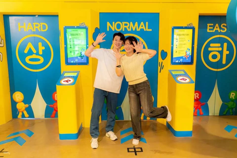 Busan | Running Man Experience & Dynamic Maze Admission Ticket
