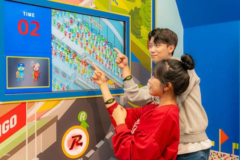 Busan | Running Man Experience & Dynamic Maze Admission Ticket