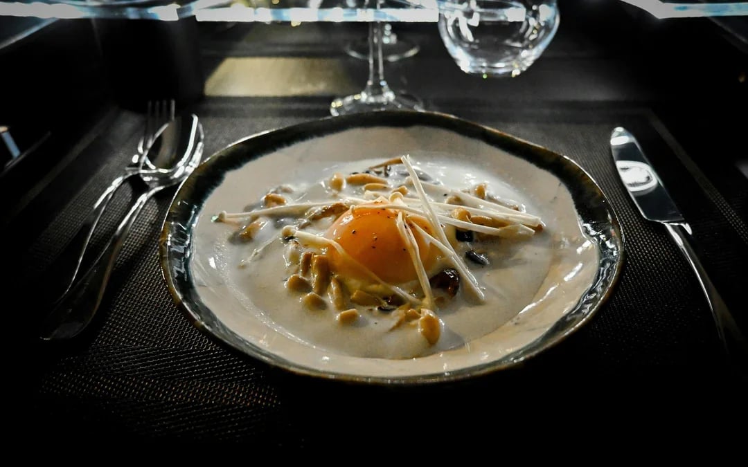 Bustronome Dubai Sightseeing Tour with Gourmet Lunch or Dinner Image 8