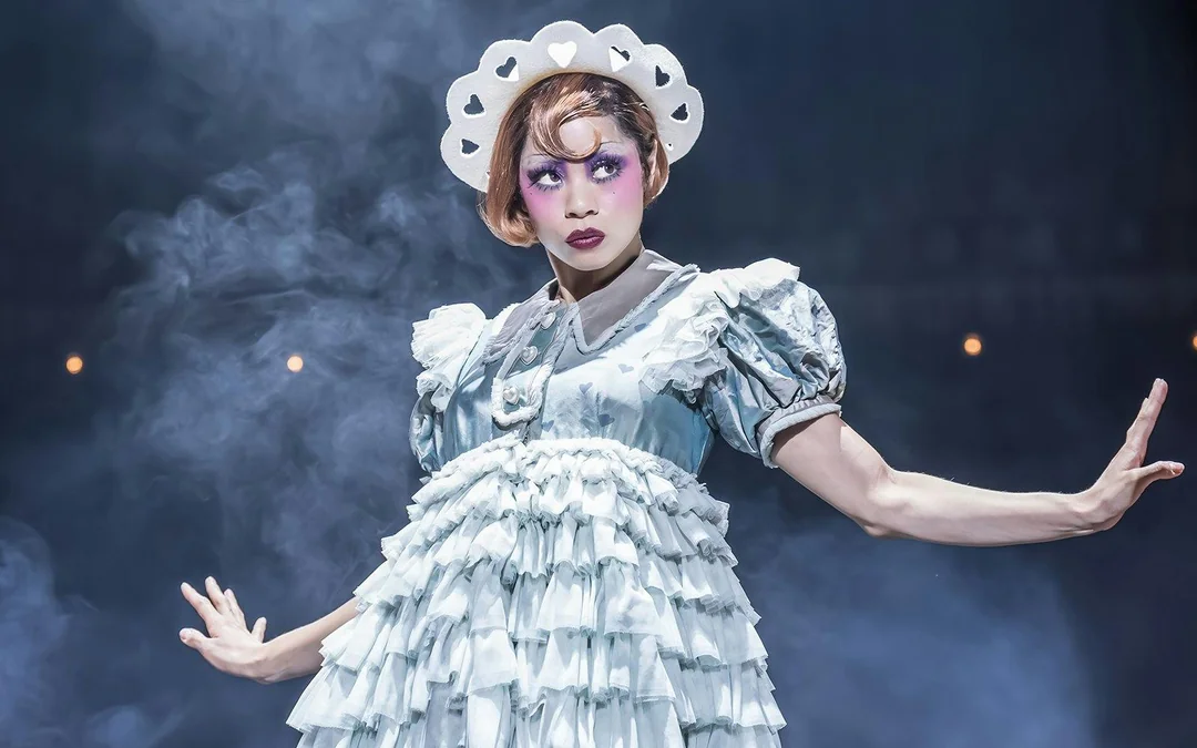 Cabaret Image 2