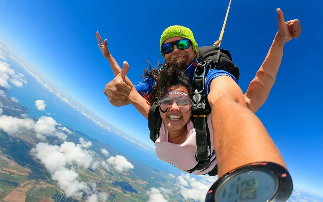 Cairns Tandem Skydive with Transfers Image 2