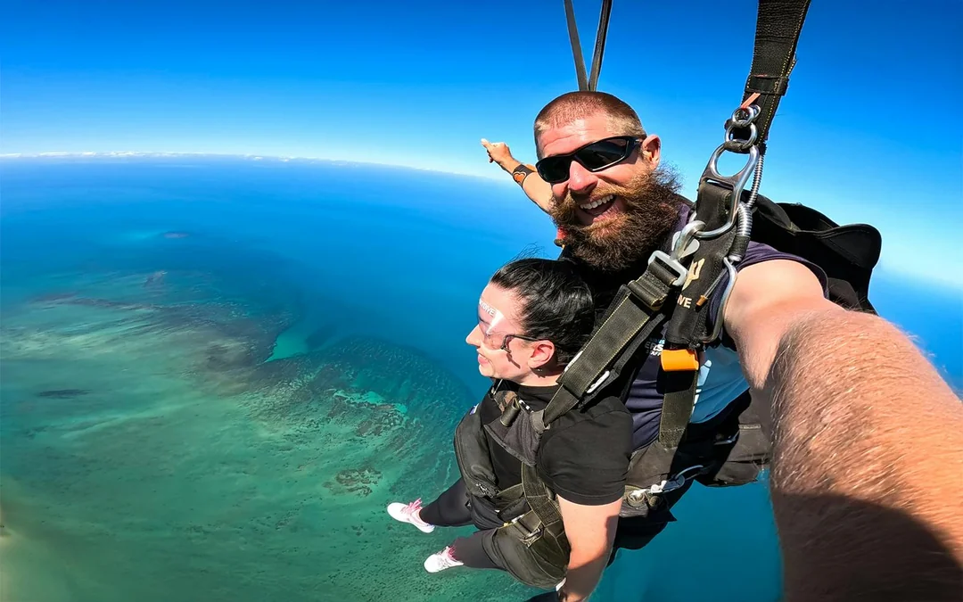 Cairns Tandem Skydive with Transfers Image 4