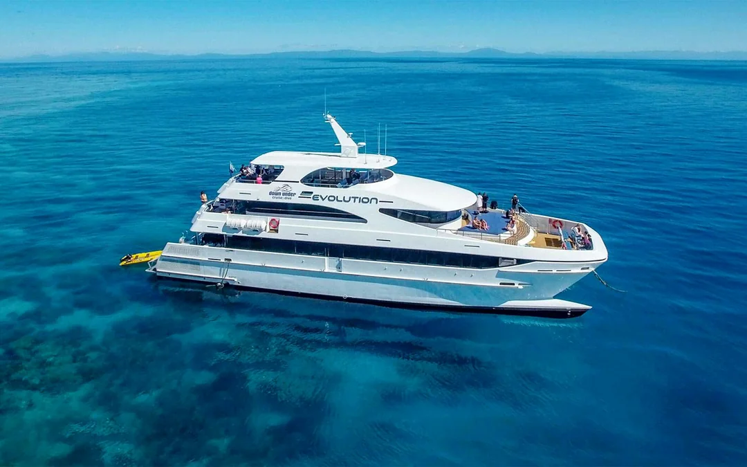 Cairns to Great Barrier Reef Snorkel Cruise with Lunch Image 1