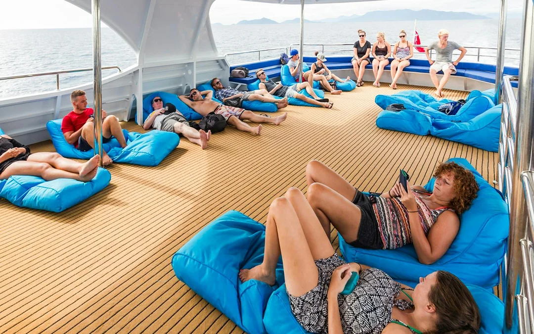 Cairns to Great Barrier Reef Snorkel Cruise with Lunch Image 3