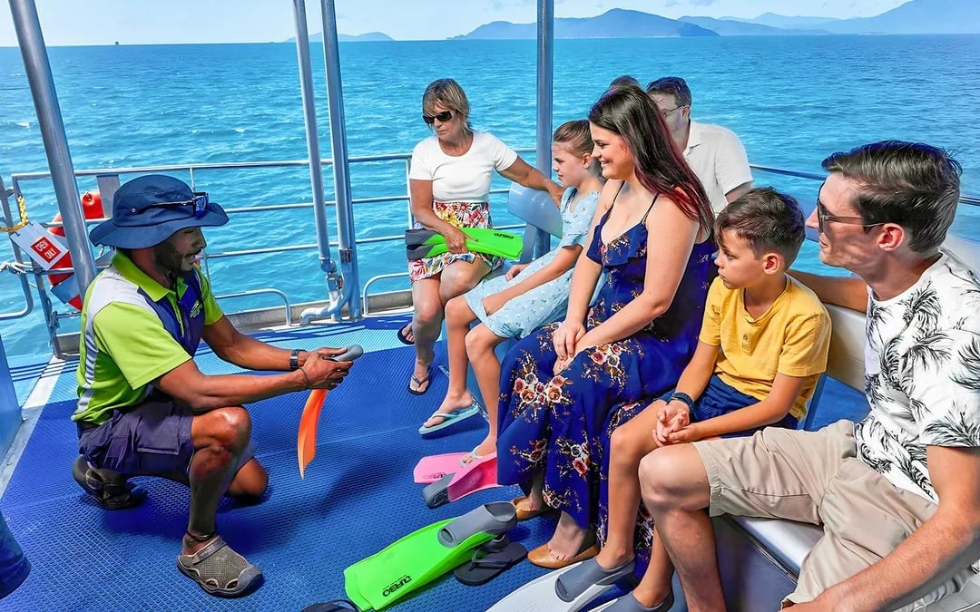 Cairns to Green Island Half Day Cruise with Activity Upgrades Image 10
