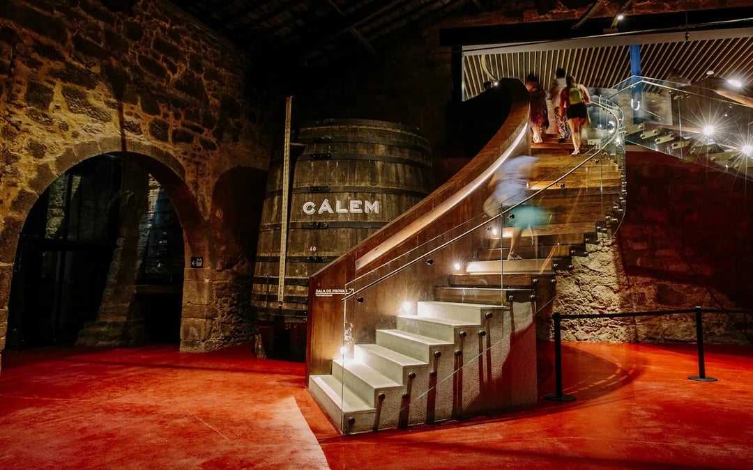 Cálem Cellars Guided Tour and Port Wine Tasting Image 3