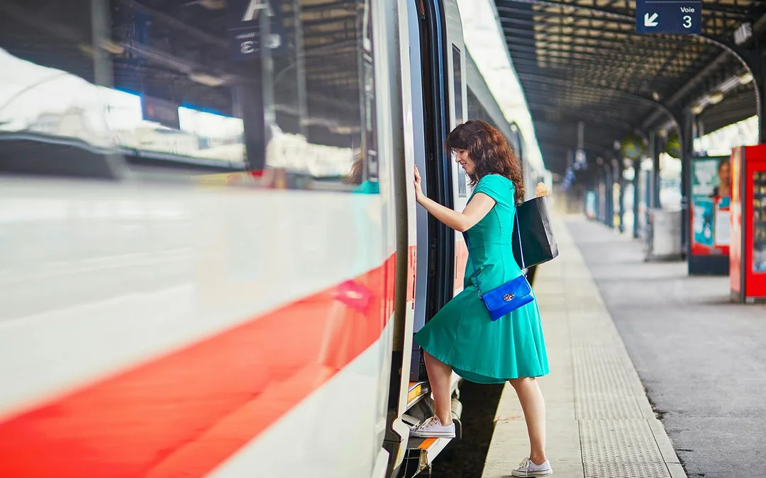 Campania Express One-Way Tickets: Naples to/from Herculaneum Image 2