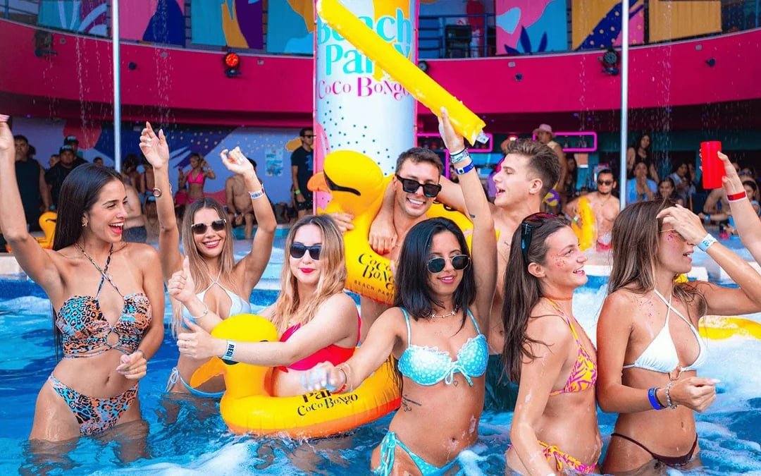 Cancun: Coco Bongo Beach Party – Ultimate Pool & Beach Experience Image 1