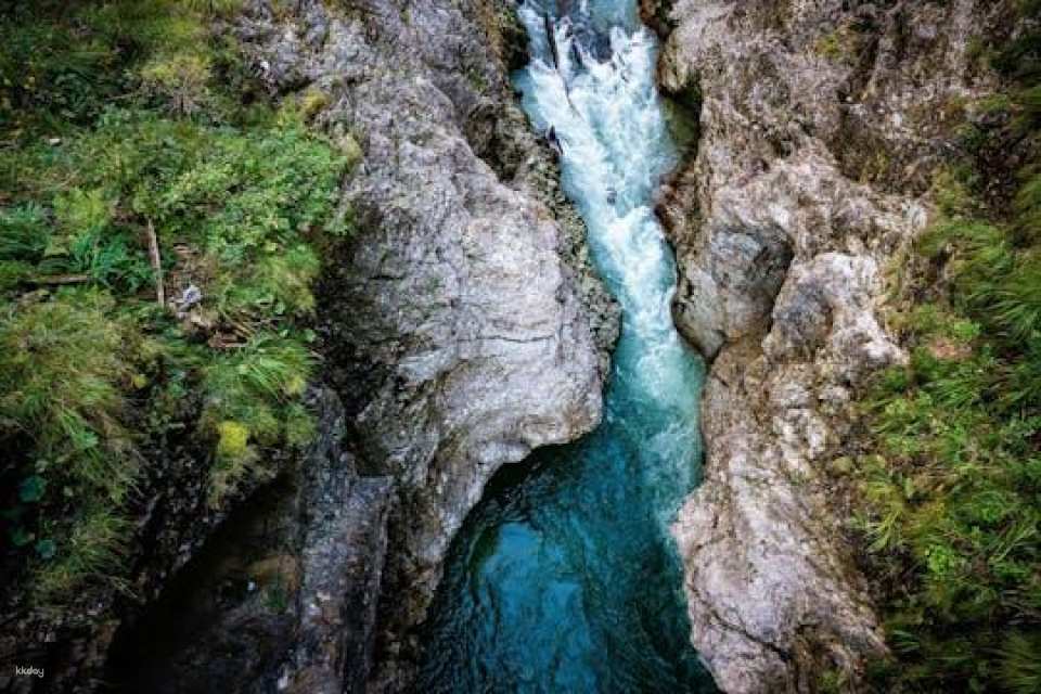 Canyoning beginner tour through the Hachle Canyon in Imst