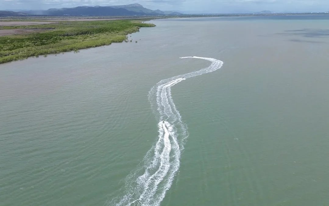Cape Cleveland Jet Ski Tour (approx. 2 hours and 30 minutes) Image 1