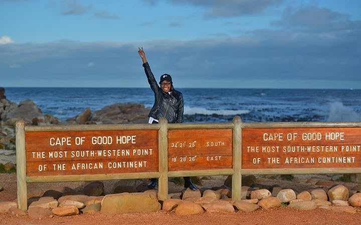 Cape Peninsula Private Tour with Guided Seal Snorkeling at Duiker Island Image 5