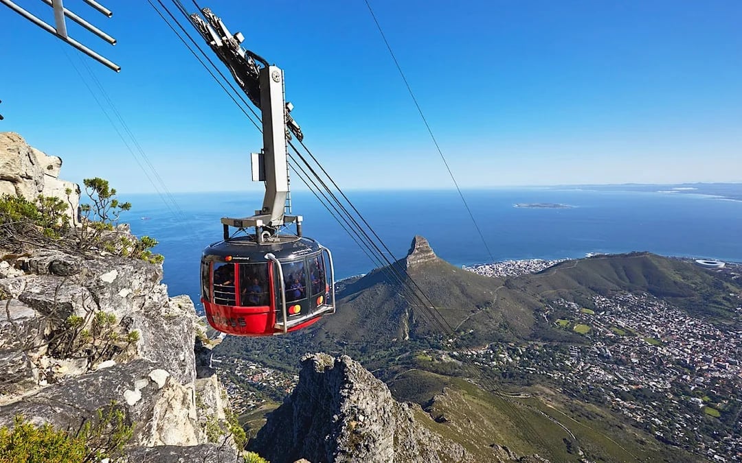 Cape Town Guided City Tour with Castle of Good Hope Entry and Table Mountain Visit Image 6