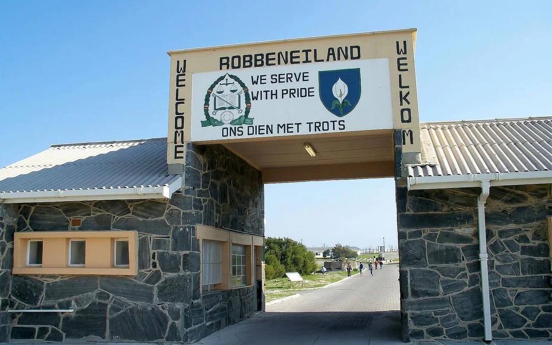 Cape Town: Private Full Day Tour of Table Mountain and Robben Island with Hotel Transfers and Entry Tickets Image 3