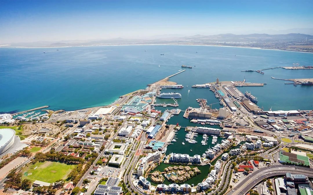 Cape Town: Private Full Day Tour of Table Mountain and Robben Island with Hotel Transfers and Entry Tickets Image 6