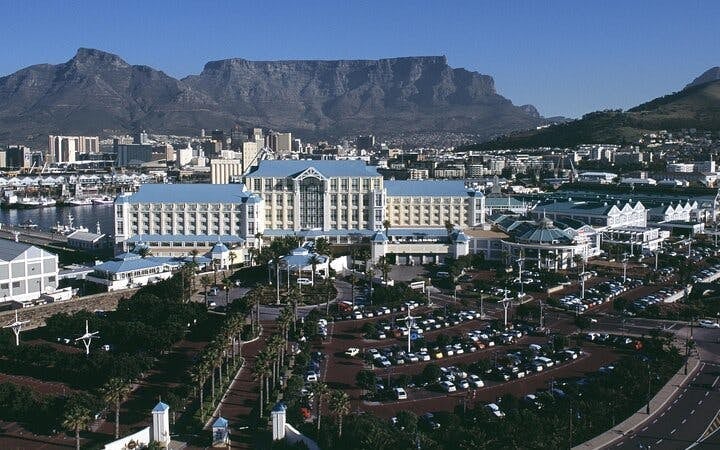 Cape Town Robben Island, Helicopter Flight, and Table Mountain Guided Tour Image 7