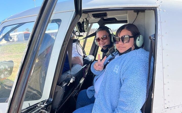 Cape Town: Scenic Helicopter Flight and Private Cape Peninsula Tour with Wine Tasting and Lunch Image 7
