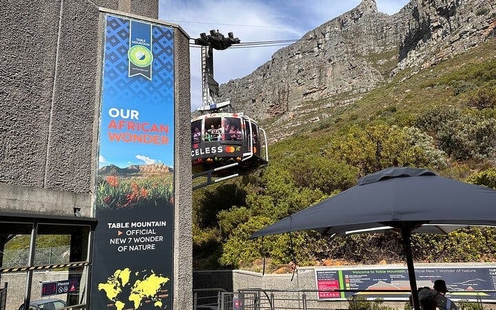 Cape Town: Table Mountain, Kirstenbosch & Groot Constantia Private Tour Image 2