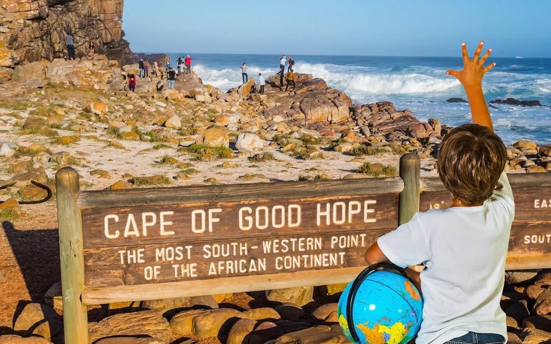 Cape Town Walking Tour of Historical Sites and African Lunch at AfroDeli Eatery Image 1