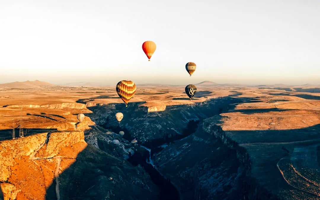 Cappadocia: Soğanlı Valley Sunrise Hot Air Balloon Flight with Round-Trip Hotel Transfers Image 4