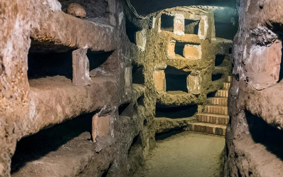 Capuchin Crypt Guided Tour with Transfers Image 10