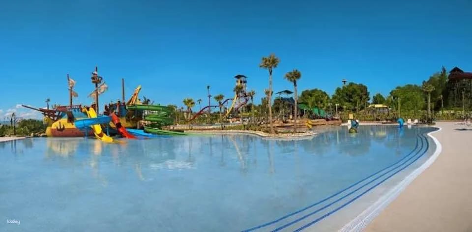 Caribe Aquatic Park by day and PortAventura Park by night 1-day combo