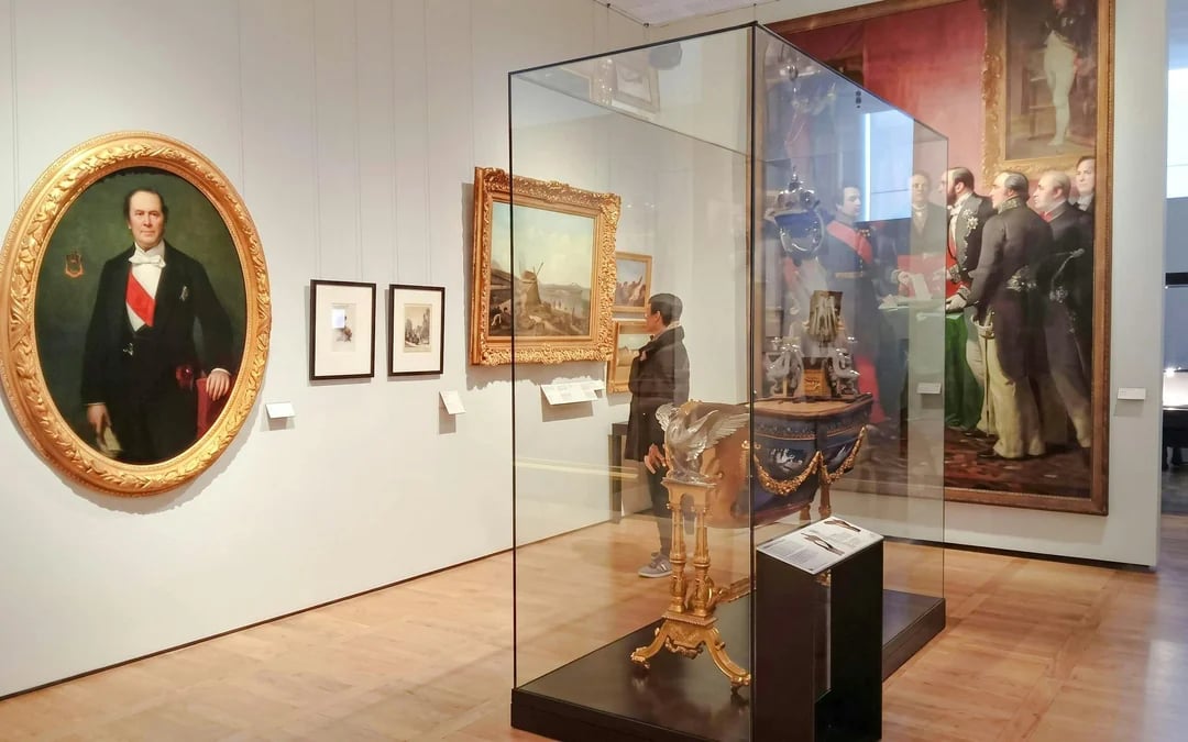 Carnavalet Museum Guided Tour with Permanent Exhibition Access and Historical Insights in Paris Image 4